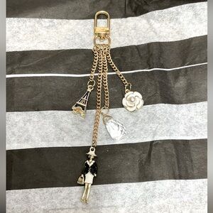EIFFEL TOWER BAG CHARM NEW